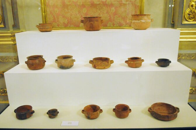 1280px la exposiciÓn “machu picchu 100 aÑos despuÉs el reencuentro” exhibe arÍbalos y cuencos devueltos al perÚ por la universidad de yale (5592558910)