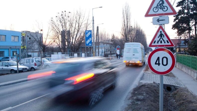 74db23da48b44e4bb067b464c44b7d31