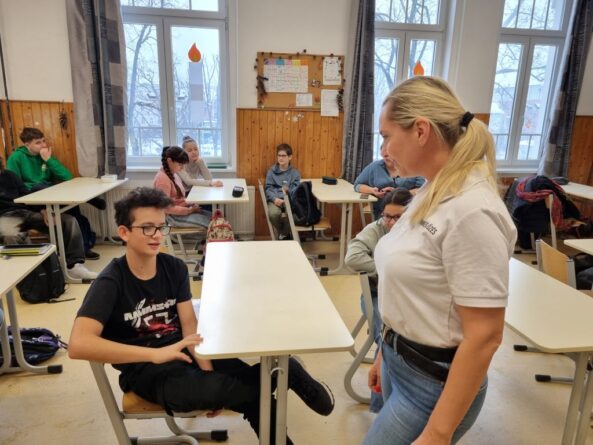 prevenció, megelőzés, rendőreink a tájékoztatásért, police.hu2