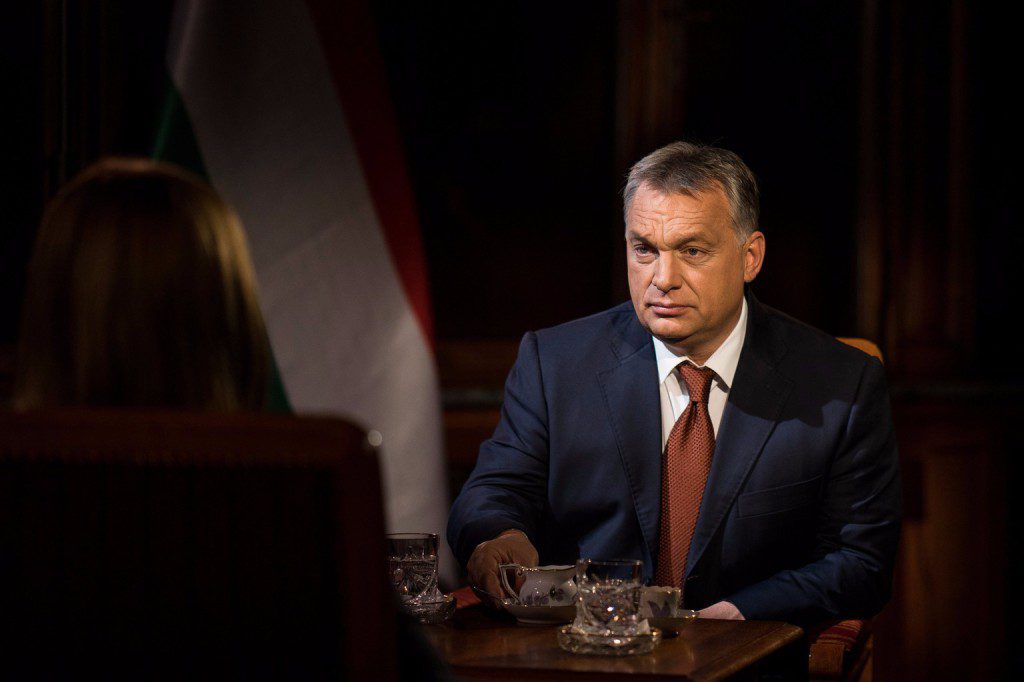 Orbán Viktor: imáimmal a gyászolók mellett vagyok