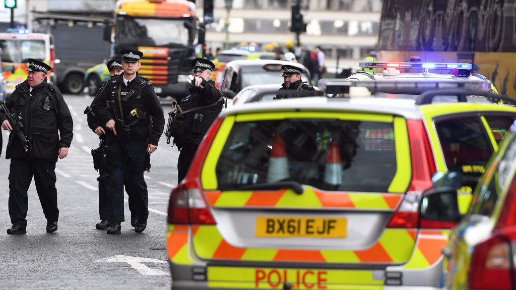 Londoni merénylet - Rendőrségi rajtaütés volt Birminghamben