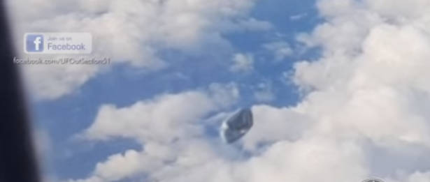 Döbbenetes látvány sokkolta a repülőgép utasait - VIDEÓ