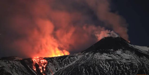 Így tört ki az Etna, sok turista sérült meg - VIDEÓ