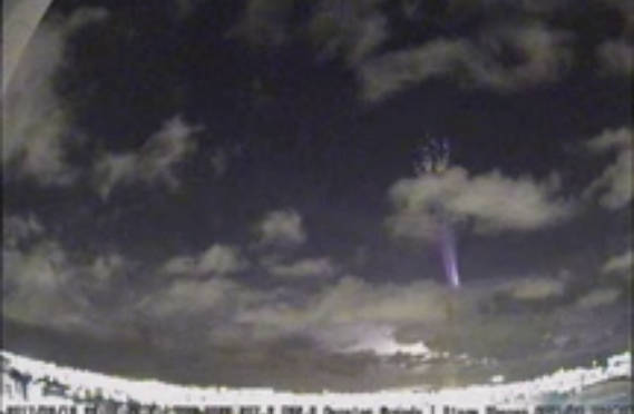 Kísérteties jelenséget videóztak a viharfelhők tetején - VIDEÓ