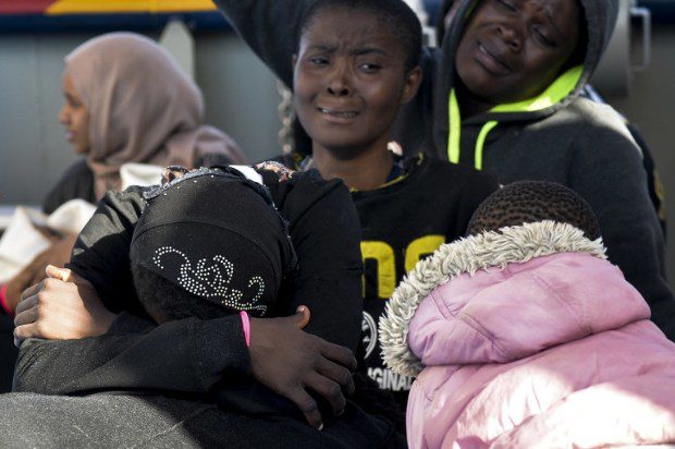 "Itt halunk meg" - aggódnak a migránsok
