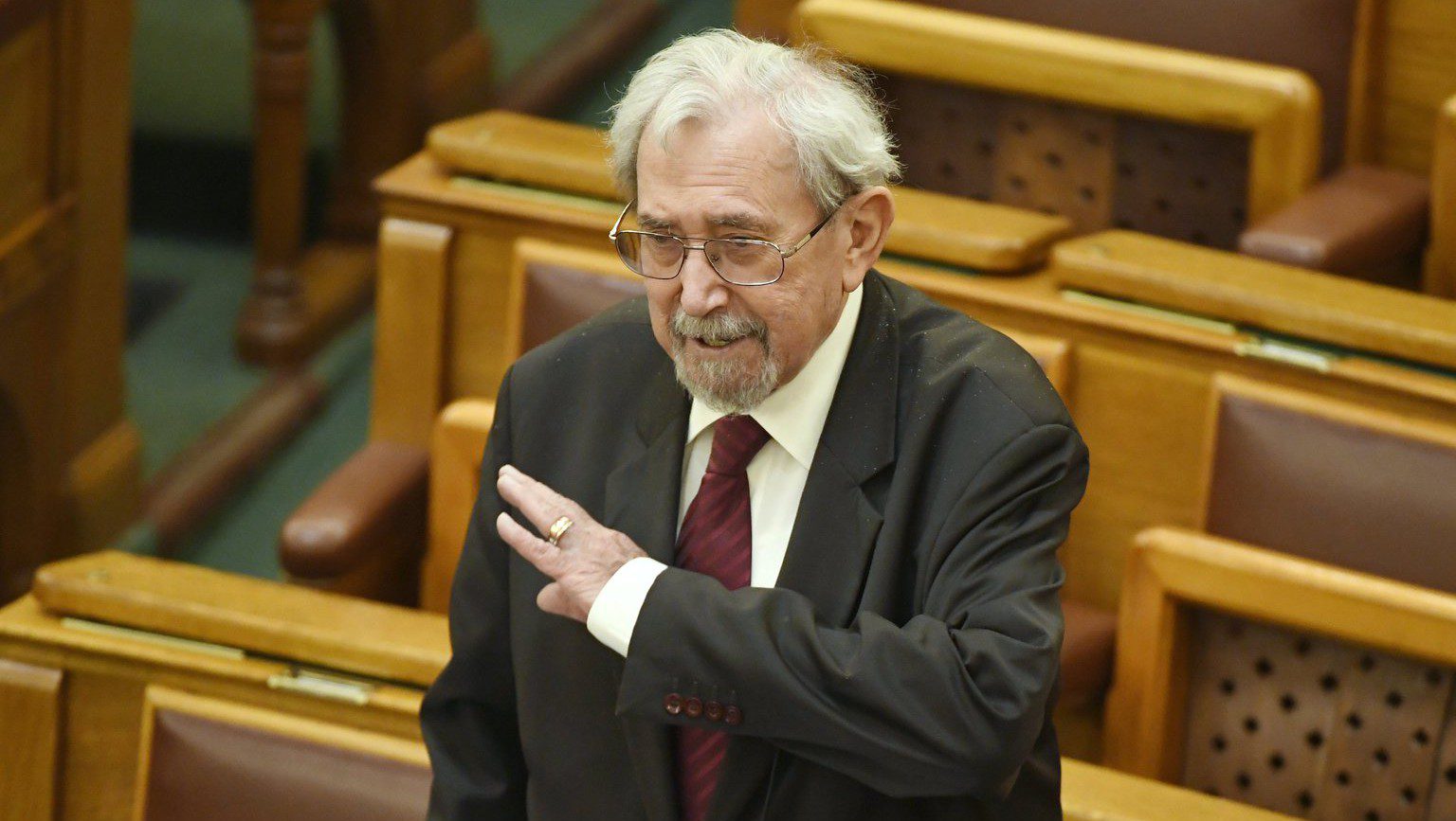 Elhunyt Rubovszky György KDNP-s országgyűlési képviselő