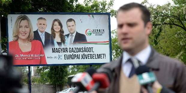 Újabb magyarázattal állt elő a Jobbik plakátügyben