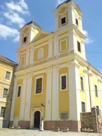 magyarok nagyasszonya templom