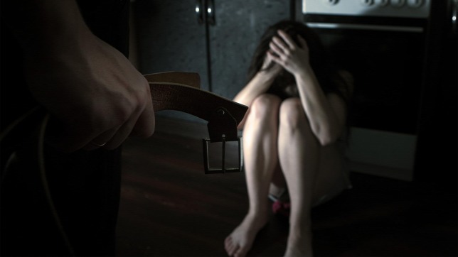 Brutális kegyetlenség: rendszeresen erőszakolta barátnőjét a magyar sportoló (18+)