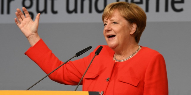 Angela Merkel a társadalmi összetartás erősítésére szólított fel újévi köszöntőjében