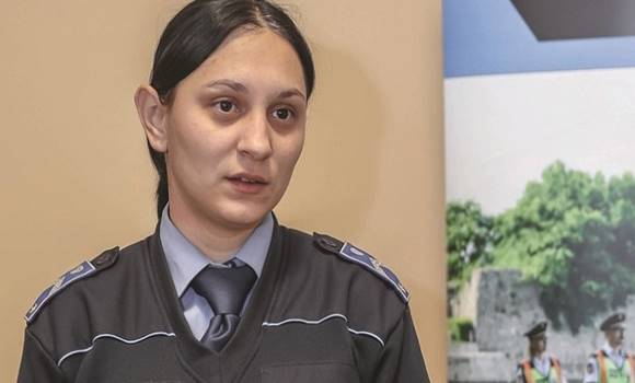 Igazi hős: életét kockáztatva mentett életet a tatai rendőrnő