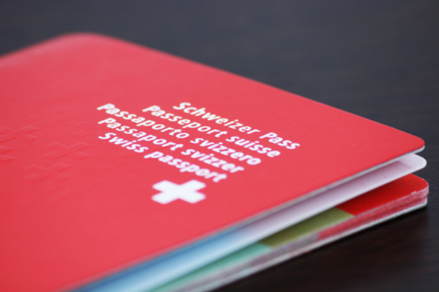 Svájc nem ad állampolgárságot a segélyen élő migránsoknak