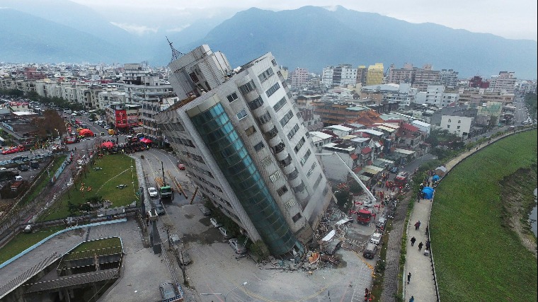 Nőtt a tajvani földrengés áldozatainak száma