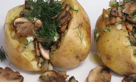 Gombával töltött krumpli: Egy ínycsiklandó recept, ami 20 perc alatt kész!