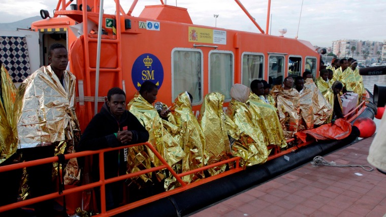 Két nap alatt több száz migránst mentett ki a földközi-tengeri spanyol mentőszolgálat