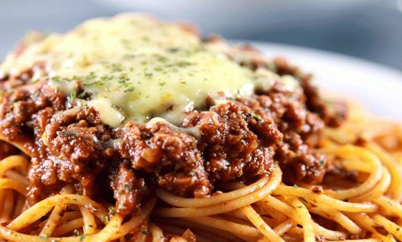 Senki nem csinálja helyesen! Itt az eredeti bolognai spagetti receptje!