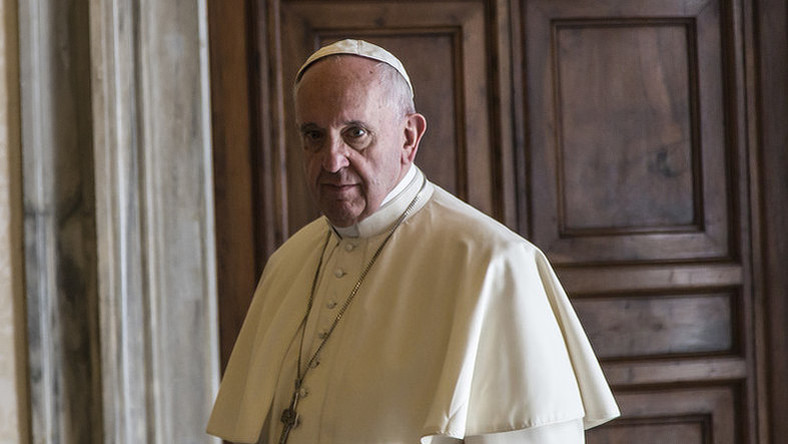 Lemondásra szólították fel – Ezt tussolhatta el Ferenc pápa?