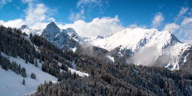Drámaian zsugorodnak a svájci gleccserek