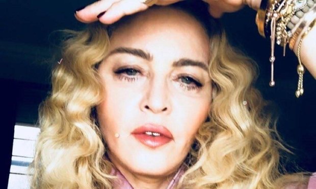 Elképesztő összeget ajánlott Madonna, ezt a kívánságát kell teljesíteni
