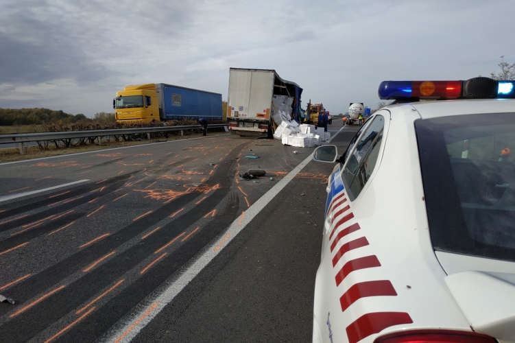 Halálos kamionbaleset az M5-ösön tegnap