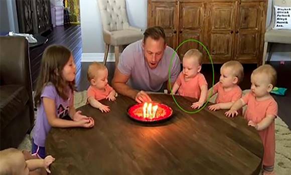 6 lányával ünnepelte szülinapját – egyikük reakciója mindent visz!
