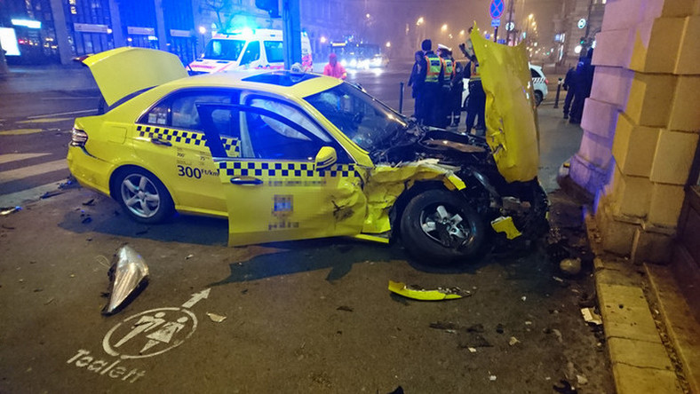 Harmincöt nap kóma után elhunyt a tragikus balesetet elszenvedett budapesti taxis, a társaság egyik alapító tagja
