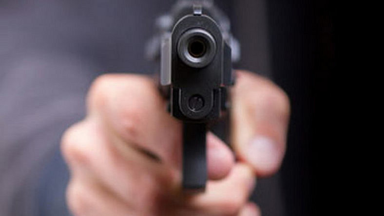 Tragédia a debreceni lőtéren egy 24 éves fiatal fordította maga ellen a fegyvert – Többen végignézték a horrort