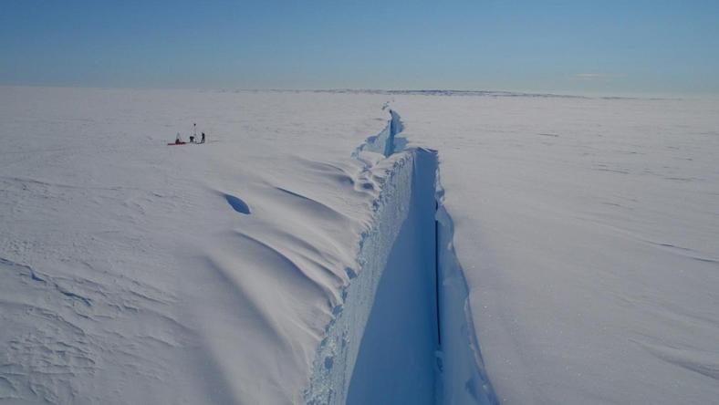 Amikor a katasztrófafilm valósággá válik három Budapestnyi jégtábla készül leszakadni az Antarktiszról