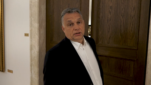 Orbán Viktor Miniszterelnökünk: az ellenzék ütötte léket sikerült befoltozni - videó. Hirmagazin.eu (Kép: Facebook)