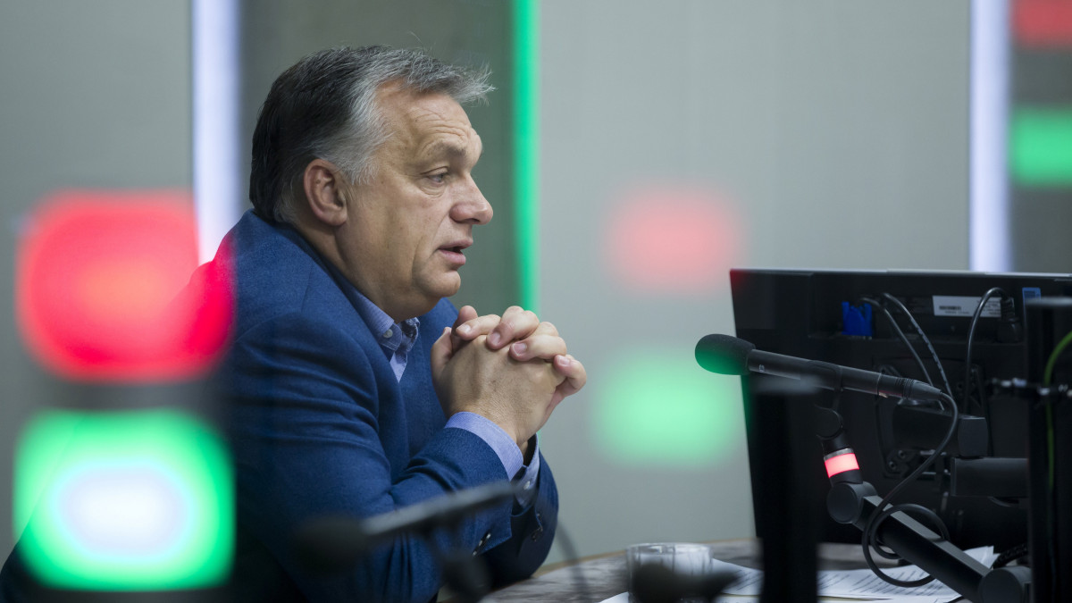 Orbán Viktor bejelentette: nyitva maradnak a bölcsődék, hétfőn még a virágboltok is.. – videó