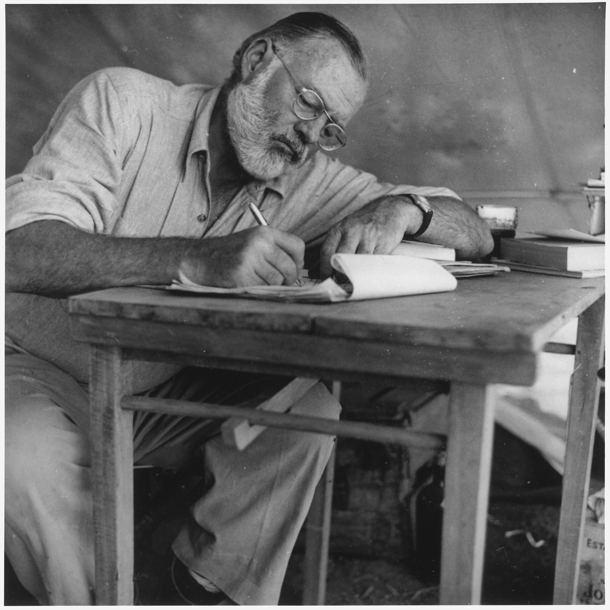ernest hemingway writing at campsite in kenya nara 192655