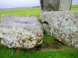 stonehenge 768x489