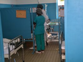 doctor and a nurse in a hospital room cameroun