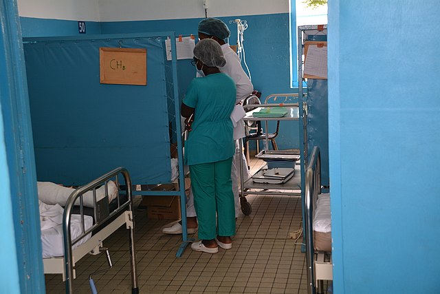 doctor and a nurse in a hospital room cameroun