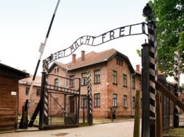 1280px auschwitz i (22 may 2010)