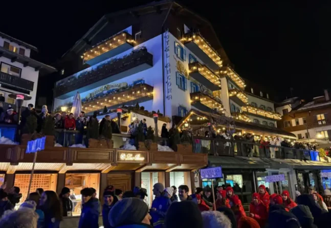 b3c30e1989974af591460c2fbc08a12c