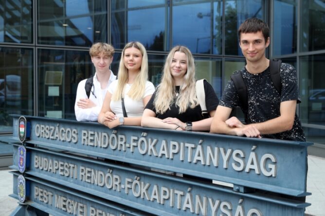 lengyel diákok a rikben 20250708 (1)