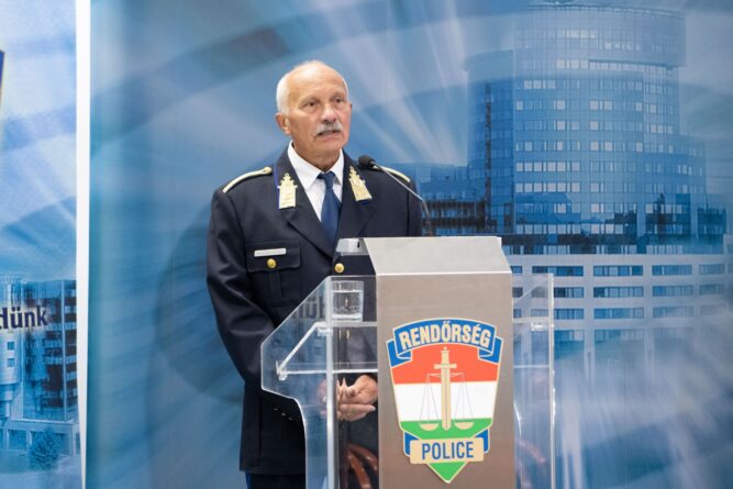 sajtótájékoztató, 24 éves akta, vmrfk, police.hu, 2